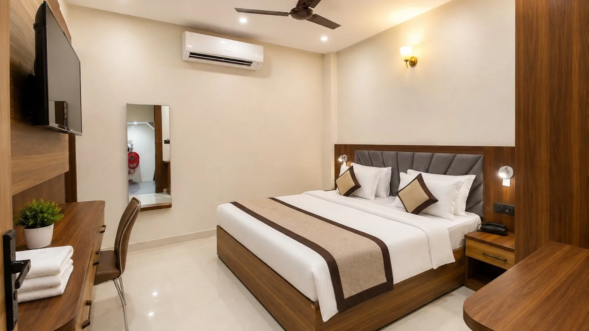 Hotel Royal Vrindavan